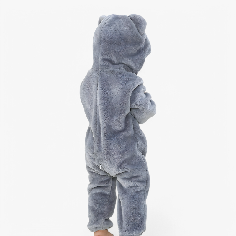 Bären-Einteiler für Kinder – Weich und bequem mit Kapuze